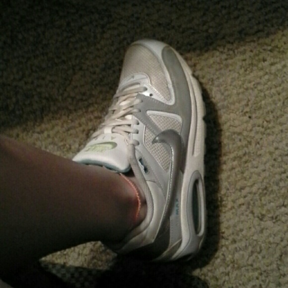 Nike Air Max - Picture 4 of 4