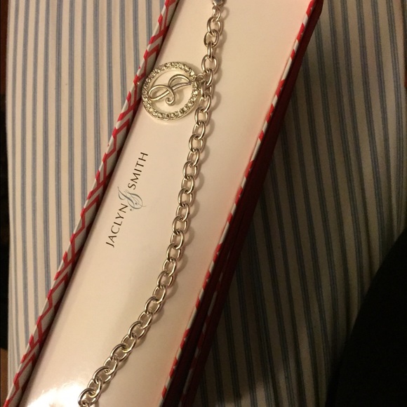 Bracelet brand new with the letter j