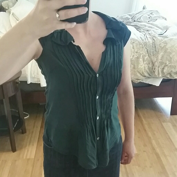 Sale Anthro forest green short sleeve romantic top - Picture 1 of 4