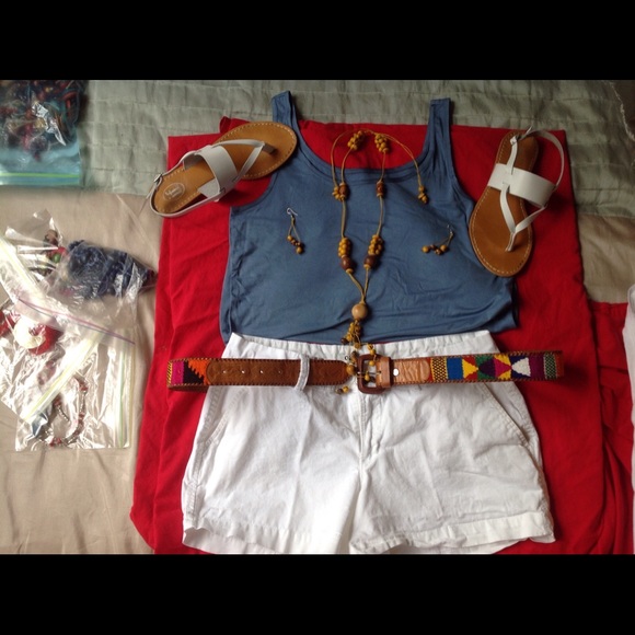 Necklace set with earrings handmade from Ecuador