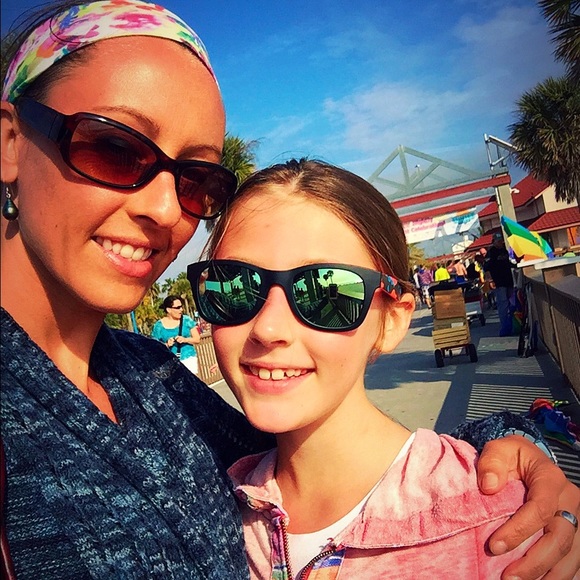 Why You Should Shop My Closet.. - Picture 2 of 4