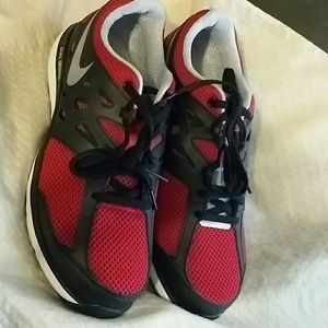 Nike Dual Fusion Lite