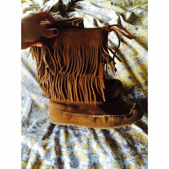Minnetonka Fringe Boots