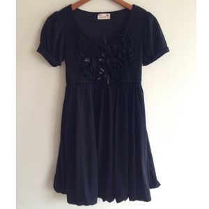 ◯donated◯Black Bubble Hem Dress with Flower Detail