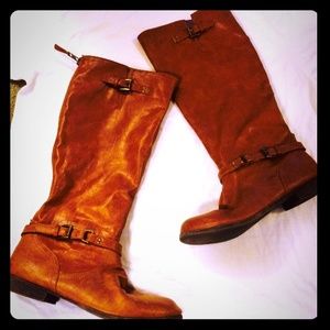 Brown zip up boots