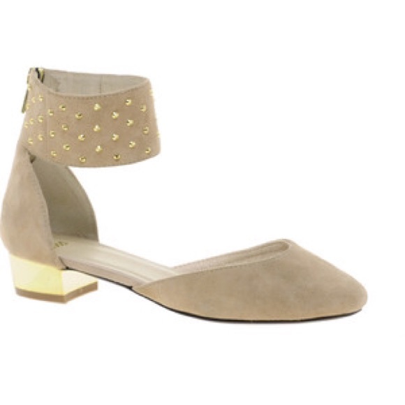 ASOS 1/2in Suede studded ballet flats nude sz 9