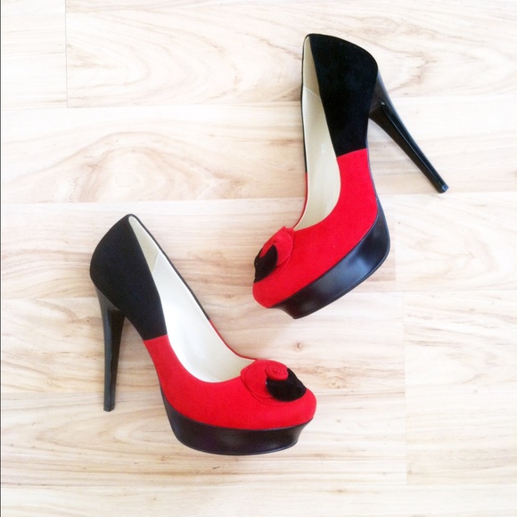 SOLD Midnight Velvet Rose Platform Pump