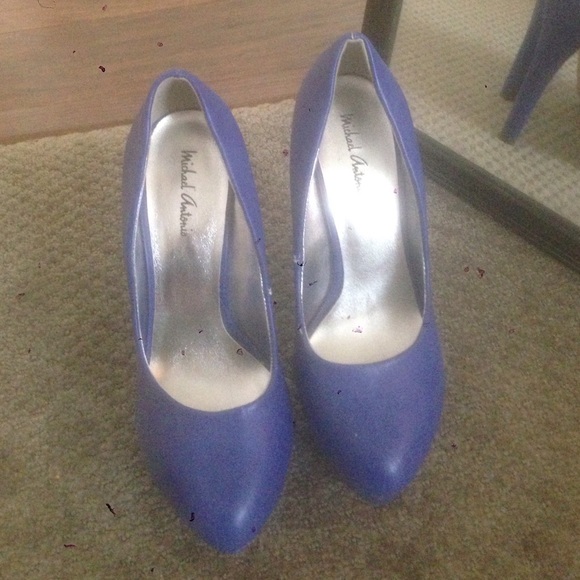 Electric blue pumps with silver bottom - Picture 2 of 4