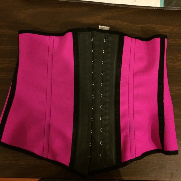 Waist trainer