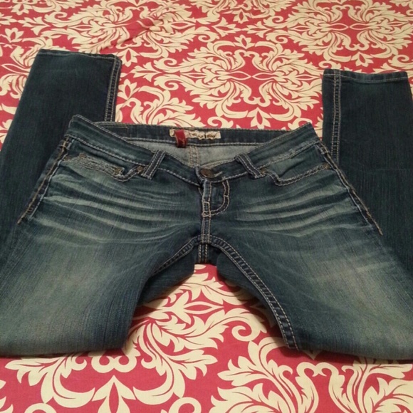 Jeans - Picture 2 of 4