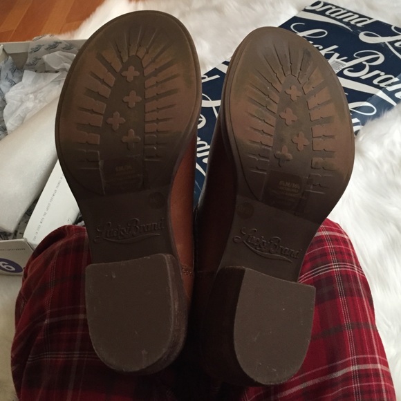 Luck Brand DK Camel Malboro Rollie Boot 6/6.5 - Picture 2 of 4