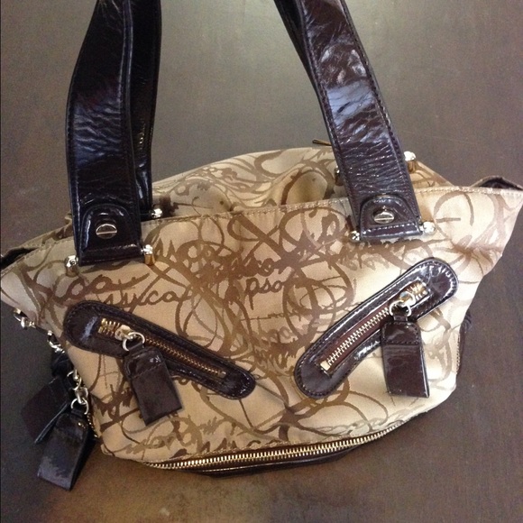 Jessica Simpson purse