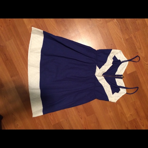 Blue and white summer dress NWOT - Picture 2 of 3
