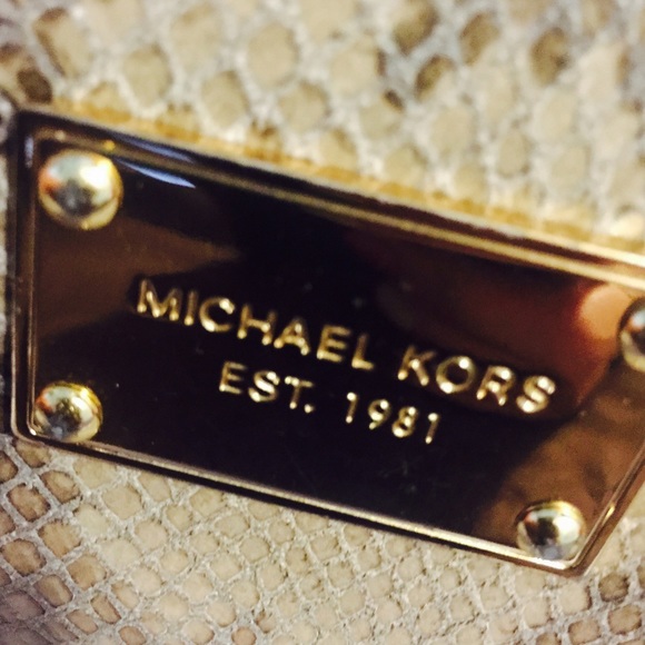 Michael Kors Phone Clutch - Picture 2 of 3