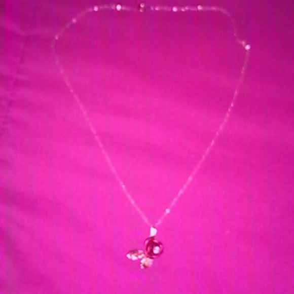 A beautiful rose necklace ?????