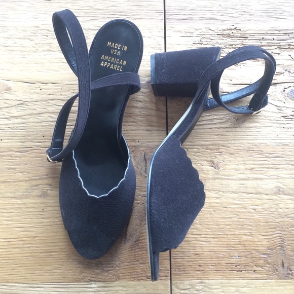 NWT Vegan AA Black Strappy Heels 9 - Picture 4 of 4