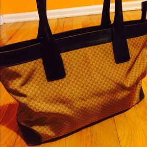 Authentic Gucci Handbag 💯