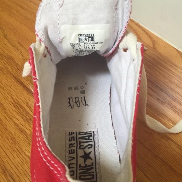 Red Converse - Picture 4 of 4