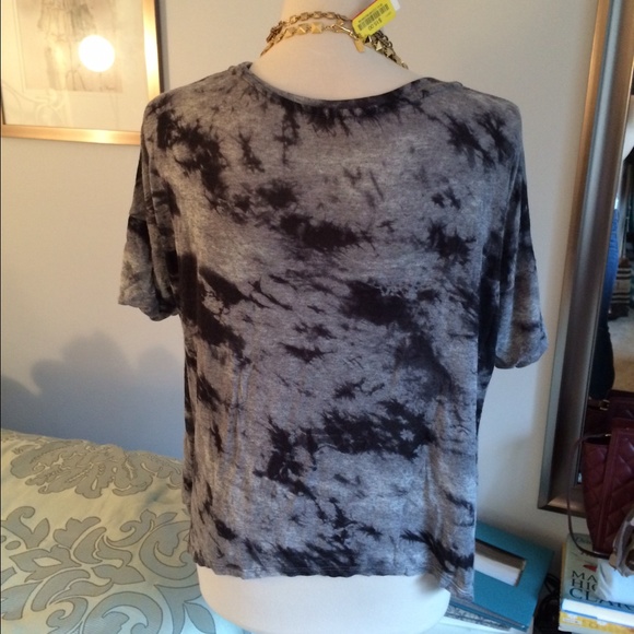 ❌❌Sold❌❌🔴Tie dye tee shirt - Picture 2 of 3