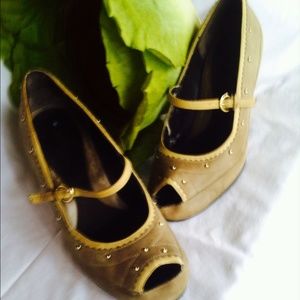 REDUCED ***Aerosols Funky Heels