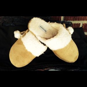 Cozy Aerosoles Slippers