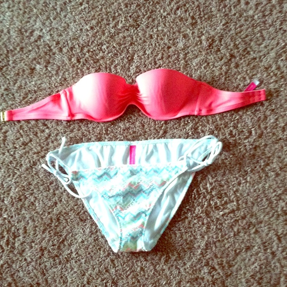 🔴traded🔴Victoria's Secret swimming suit