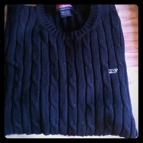 Vineyard vines cable knit sweater