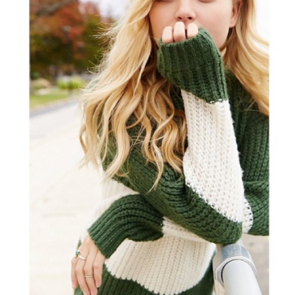 Urban Outfitters Sweaters - BDG Boyfriend Sweater