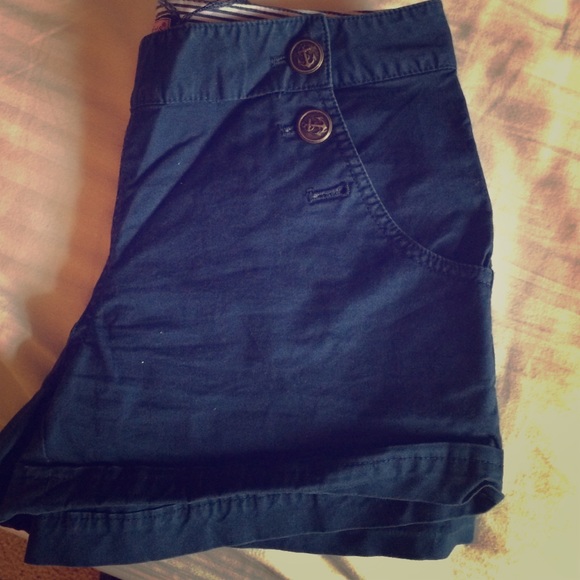 Vineyard vines shorts