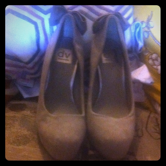 Dolce vita suede bow heels