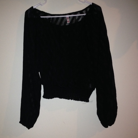 Two crop tops bundle - Picture 2 of 2