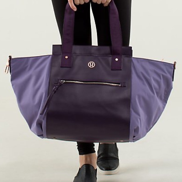 Lululemon carry me om tote - purple