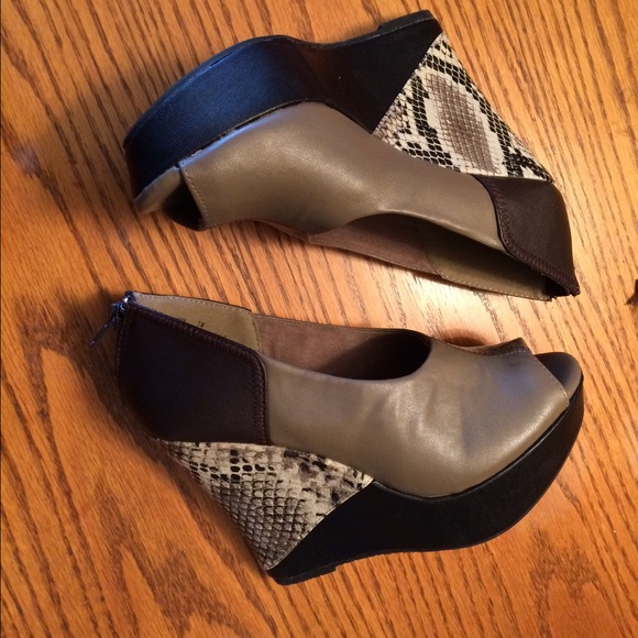 Flash sale 💜SHOES💜 NWOT