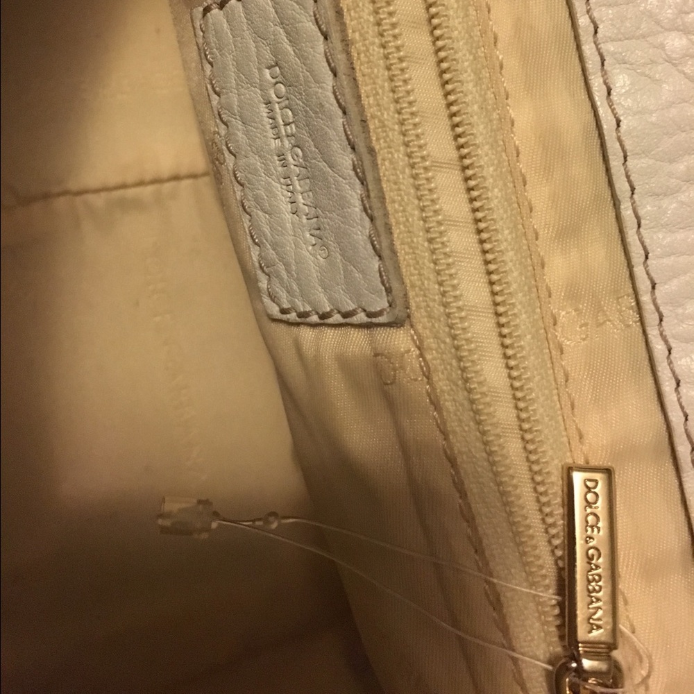 ❌SOLD❌Dolce & Gabbana small handbag-Classic! - Picture 8 of 8