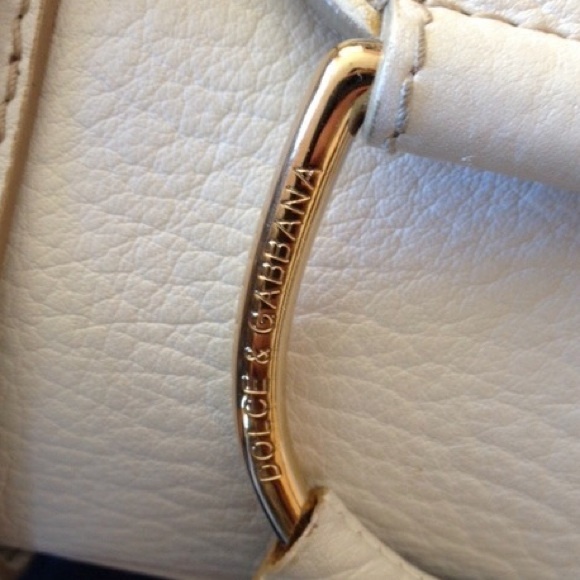 ❌SOLD❌Dolce & Gabbana small handbag-Classic! - Picture 3 of 8