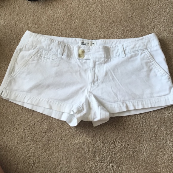 American Eagle Outfitters Pants - White American Eagle shorts