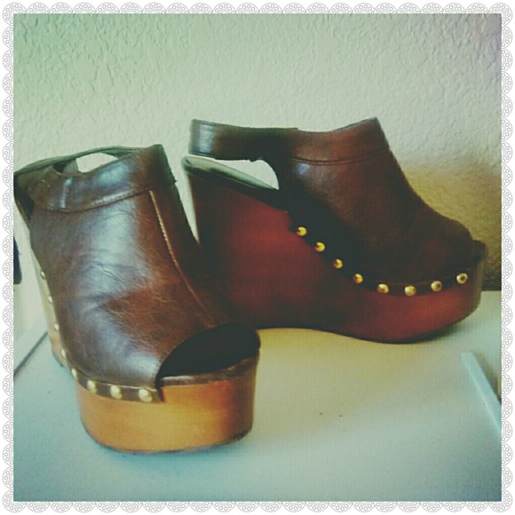 ***Bundle ***Soda Wedge Clogs+dress