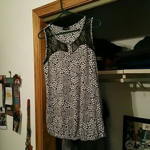 Black and white heart top