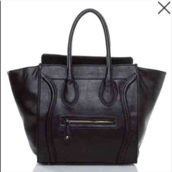 Black square just fab bag.