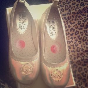 Little girl Flats