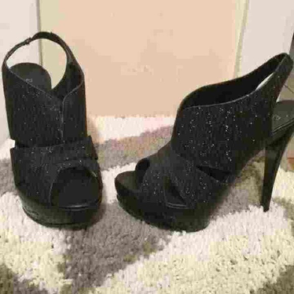 Black pumps  👠💁