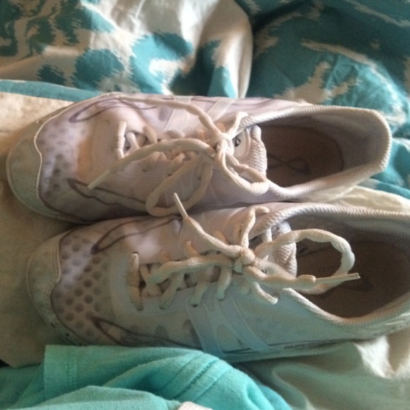 Cheer Infinity shoes