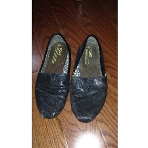 Size 8 Women's TOMS