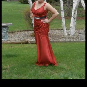 Prom dress with belt