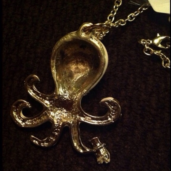 Octopus Necklace❌SOLD❌ - Picture 3 of 4
