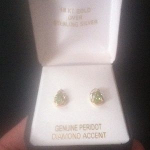 18 KT gold earings
