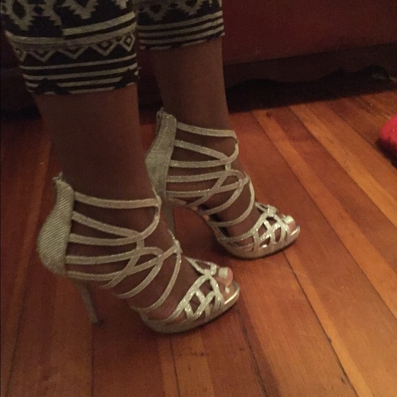 🌟SOLD🌟. Prom heels - Picture 3 of 3