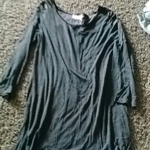 Grey 3/4 sleeve shirt