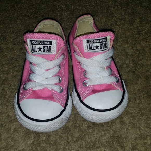 Pink converse