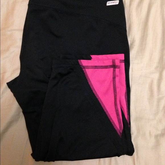 🌀TRADE Athletic Crop Pants